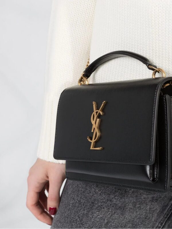 13000420_97ca3af1-ef2e-4a75-a148-3c77e669ca56_1000.jpg Saint Laurent Cassandra shoulder bag