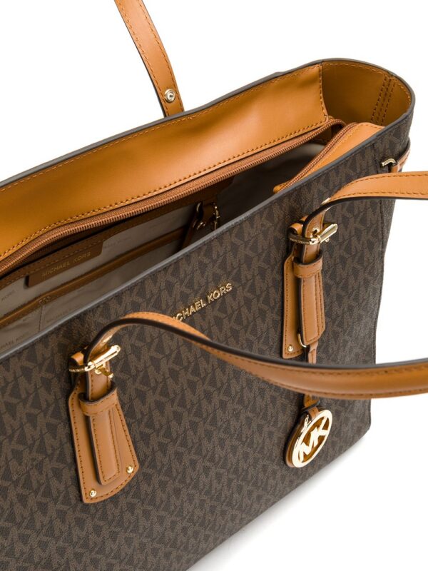 13201604_15075301_1000.jpg Michael Michael Kors monogram print tote