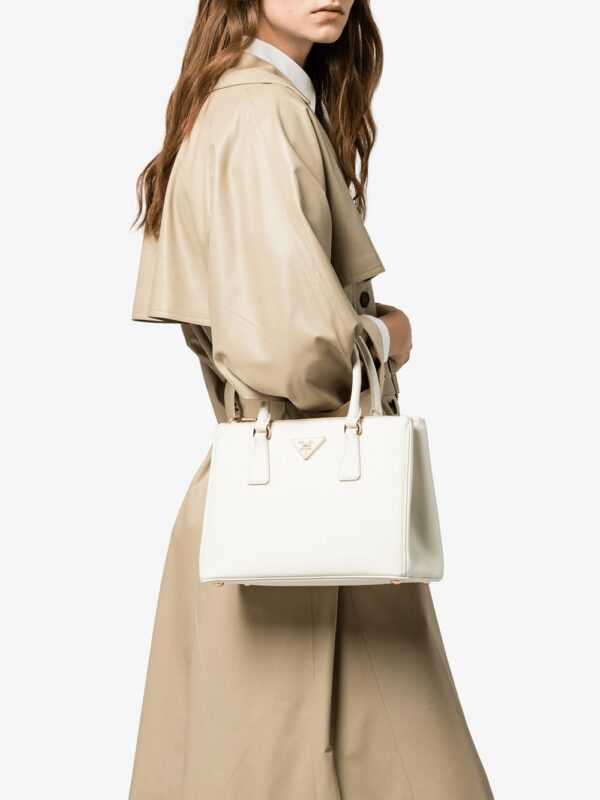 13324027_15123860_1000.jpg Prada medium Galleria leather tote bag