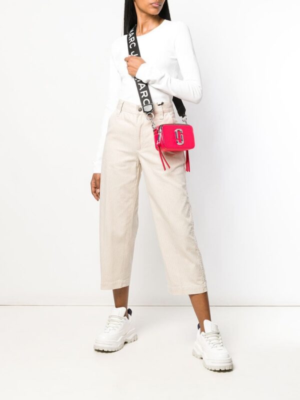 13552604_21973899_1000.jpg Marc Jacobs The Fluoro Snapshot camera bag
