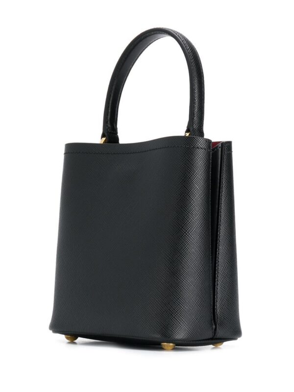 13955249_17931073_1000.jpg Prada logo plaque bucket bag
