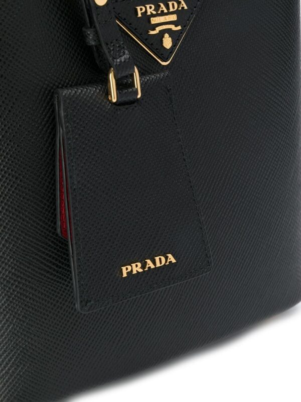 13955249_17931074_1000.jpg Prada logo plaque bucket bag