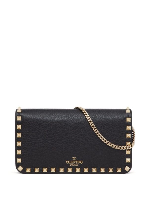 14514138_52378309_1000.jpg Valentino Garavani Rockstud leather clutch bag