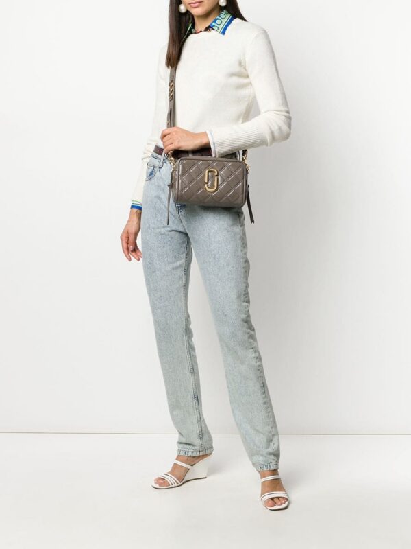 14728580_23604601_1000.jpg Marc Jacobs The Softshot 21 camera bag