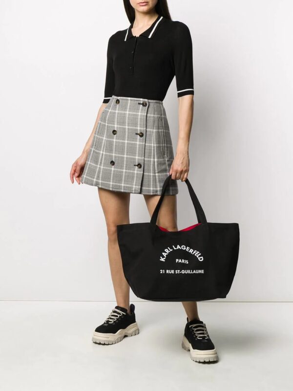 15070434_25489077_1000.jpg Karl Lagerfeld logo-print tote bag