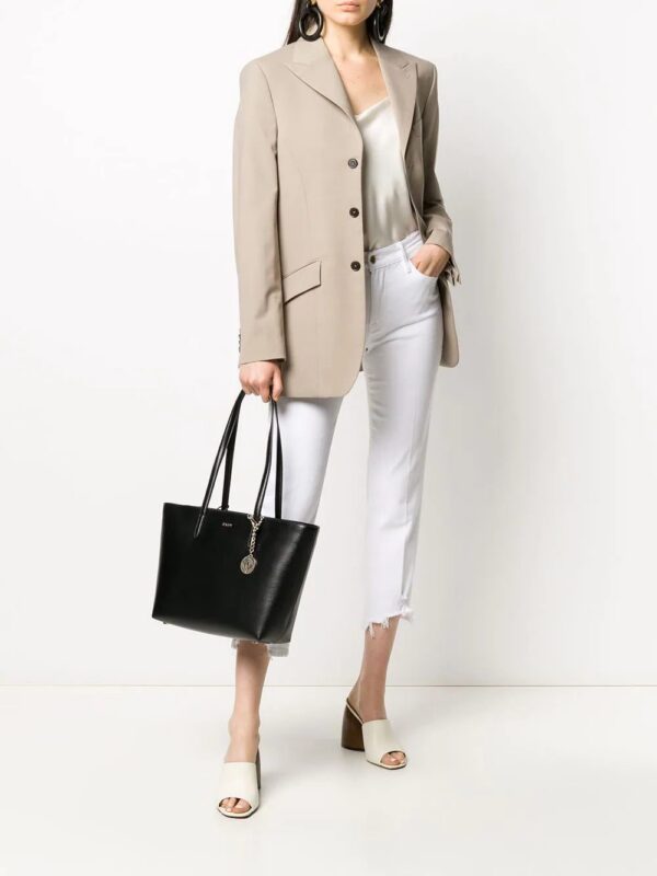 15307538_26852763_1000.jpg DKNY Bryant medium tote bag