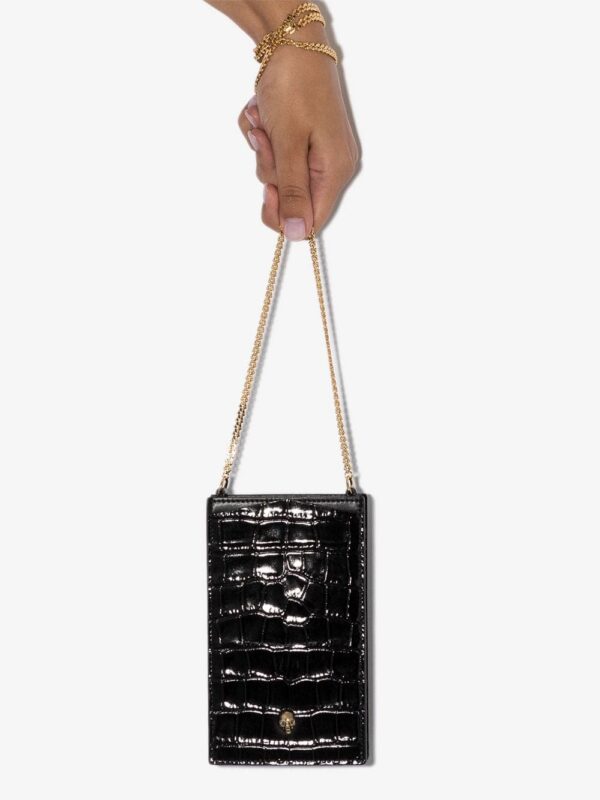 15341130_28738331_1000.jpg Alexander McQueen skull-plaque crocodile-effect phone pouch 16x9.5cm