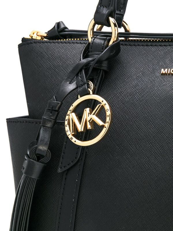 15541800_27857807_1000-1.jpg Michael Kors zipped tote bag