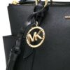 15541800_27857807_1000.jpg Michael Michael Kors zipped tote bag