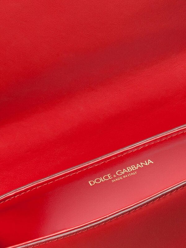 15748268_29119389_1000.jpg Dolce & Gabbana DG Girls leather phone bag