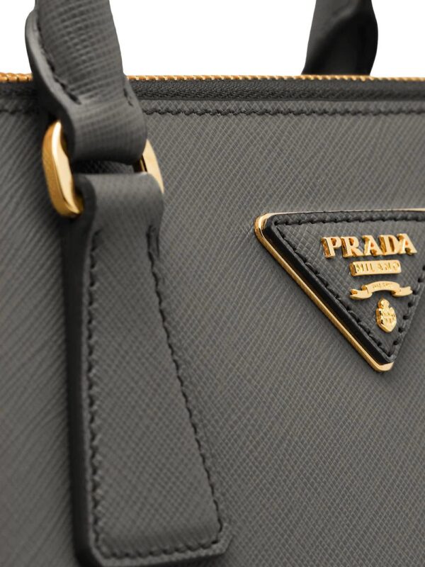 16111060_30365823_1000.jpg Prada small Galleria tote bag