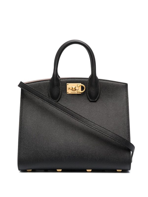16129886_30494791_1000.jpg Ferragamo small Studio Box bag