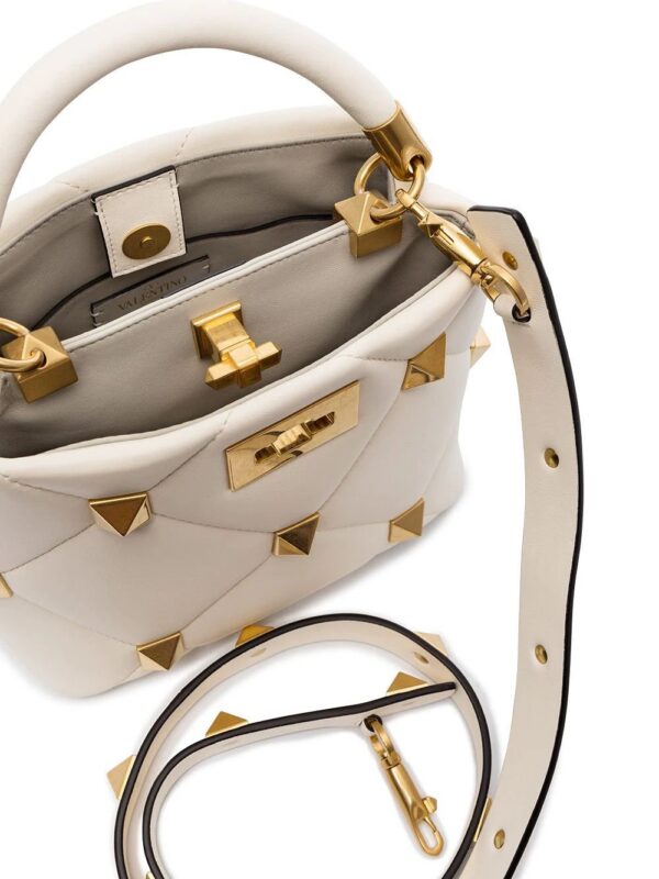 16197184_33064493_1000.jpg Valentino Garavani small Roman Stud The Handle shoulder bag
