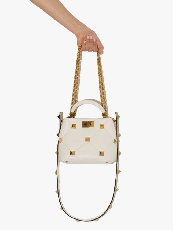 16197184_33065660_1000.jpg Valentino Garavani small Roman Stud The Handle shoulder bag