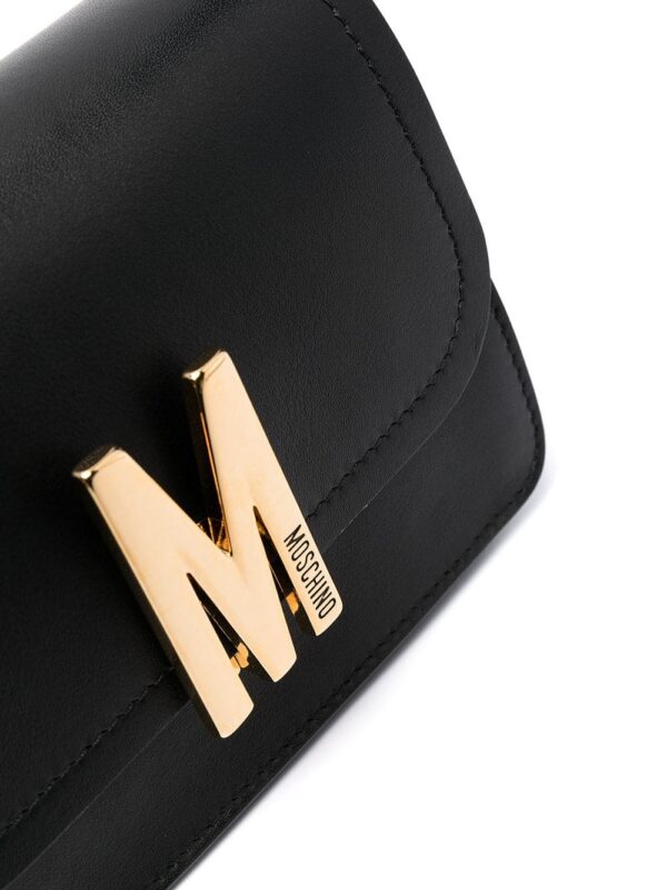16211372_30993434_1000.jpg Moschino M logo-plaque bag