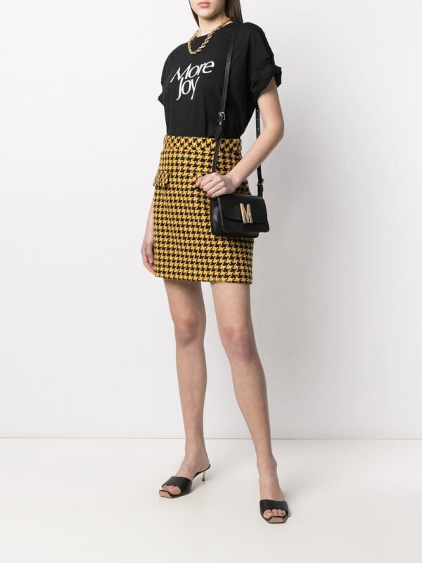 16211372_30995359_1000.jpg Moschino M logo-plaque bag