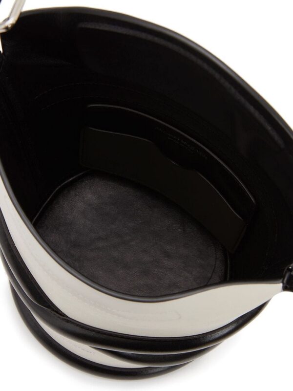 16277903_31864002_1000.jpg Alexander McQueen The Curve bucket bag