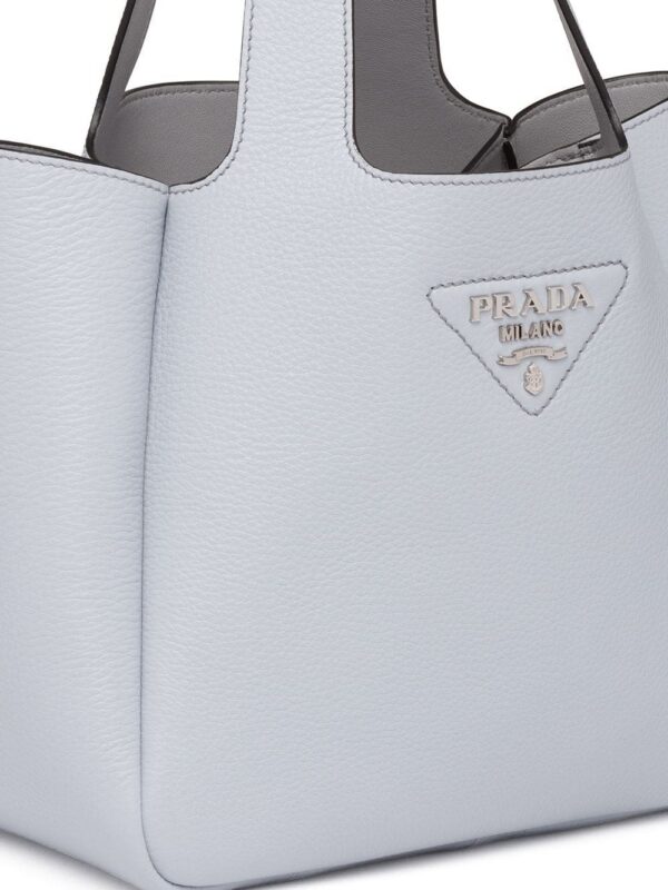 16407989_31722242_1000.jpg Prada logo-plaque tote bag