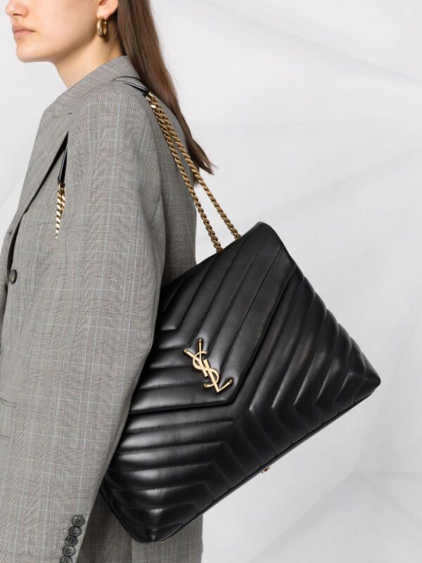 16463017_ac55ec96-4cf0-41f2-a2d4-cf60a9bec1b6_1000.jpg Saint Laurent large Loulou shoulder bag