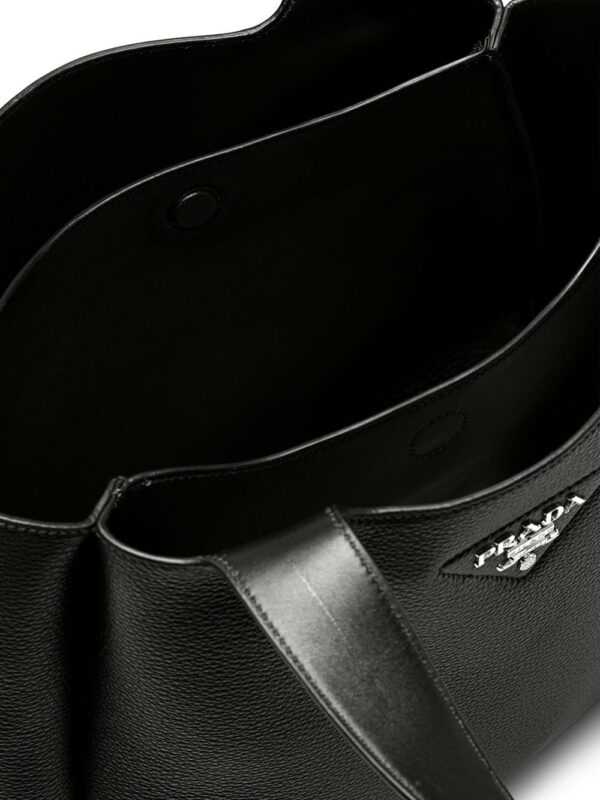 16474347_31979755_1000.jpg Prada Flou leather tote bag