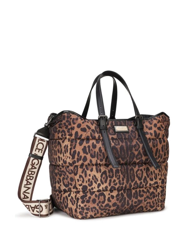 16654281_32778078_1000.jpg Dolce & Gabbana Sicily leopard-print shopper bag