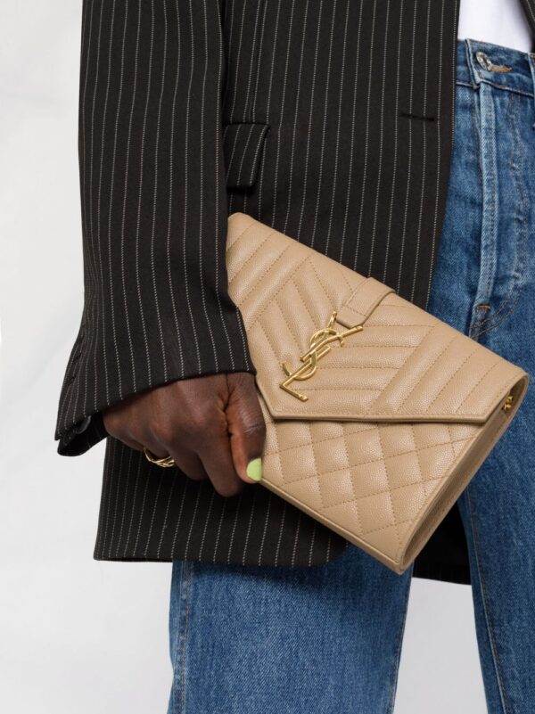 16655095_e4e7e6ee-1ee0-43ae-89e7-38a231d44ede_1000.jpg Saint Laurent Envelope chain bag