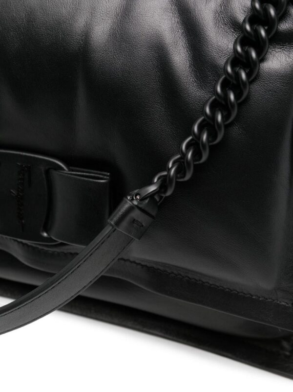 16801058_4fdab665-b78a-4ff7-b2a6-3513ae420138_1000.jpg Ferragamo Viva Bow shoulder bag