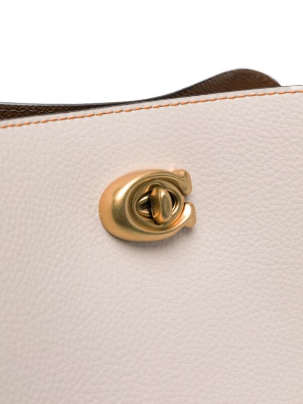 16933975_8a60ceea-100f-4f6c-aa1a-7d78f0bf203d_1000.jpg Coach logo-plaque leather tote bag