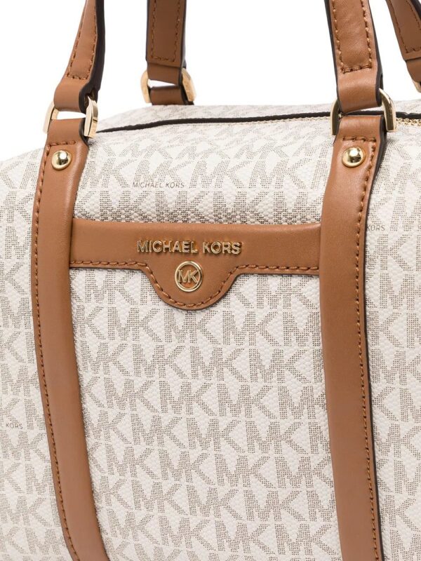 16934440_34165206_1000.jpg Michael Michael Kors Beck monogram-print satchel