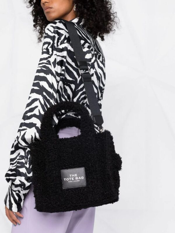 17265719_45bf6c23-123e-4008-84c5-f5ece3858444_1000.jpg Marc Jacobs The Mini Teddy Tote Bag