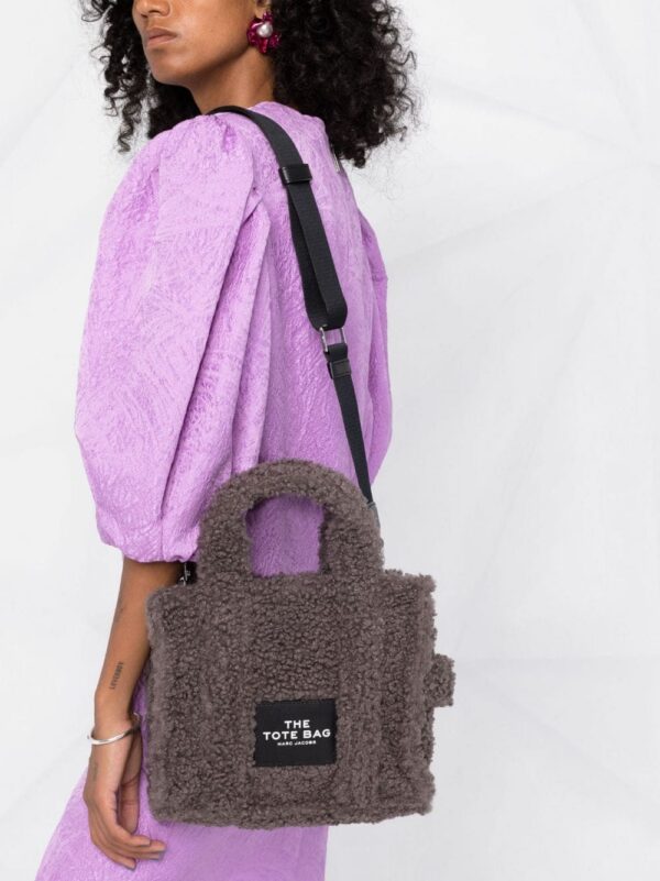 17265722_75c46cff-3d59-4d29-8878-8ad7ad836b72_1000.jpg Marc Jacobs The Teddy Small Tote bag