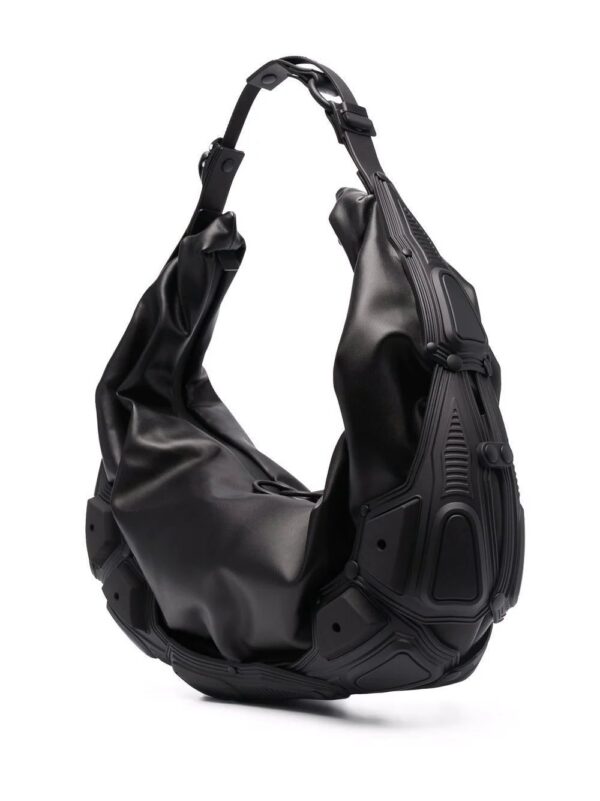 17470451_36218077_1000.jpg Innerraum ruched zipped shoulder bag