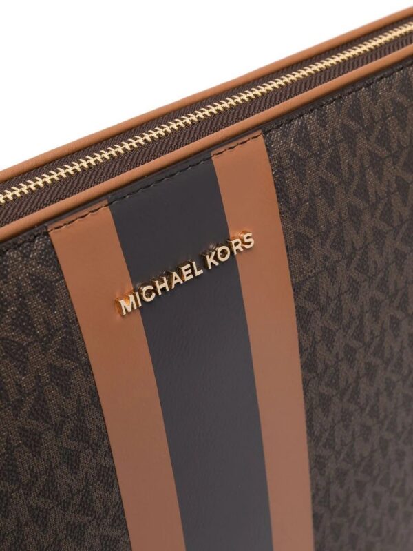 17560441_37749015_1000.jpg Michael Michael Kors Jet Set logo-print 13-inch laptop case