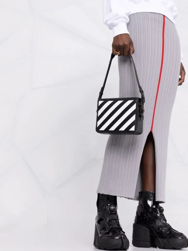 17590570_36902533_1000.jpg Off-white Diag-stripe leather shoulder bag