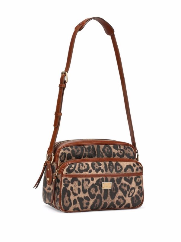 17636410_37375851_1000.jpg Dolce & Gabbana Crespo leopard-print handbag