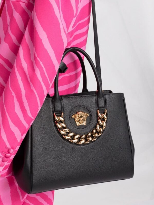 17679719_39302808_1000.jpg Versace large Medusa head tote bag