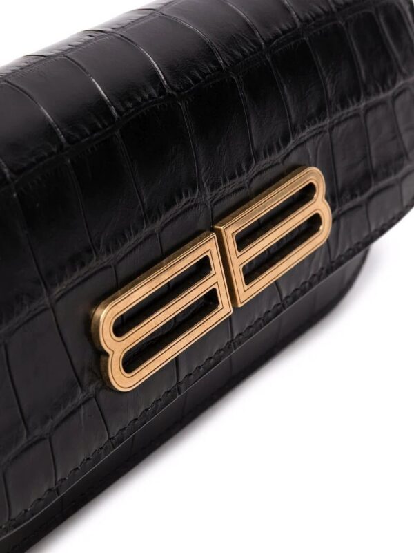 17730588_37649587_1000.jpg Balenciaga Gossip chain wallet