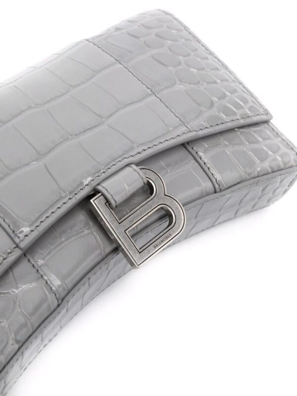 17730590_37737306_1000.jpg Balenciaga Hourglass crocodile-effect clutch bag