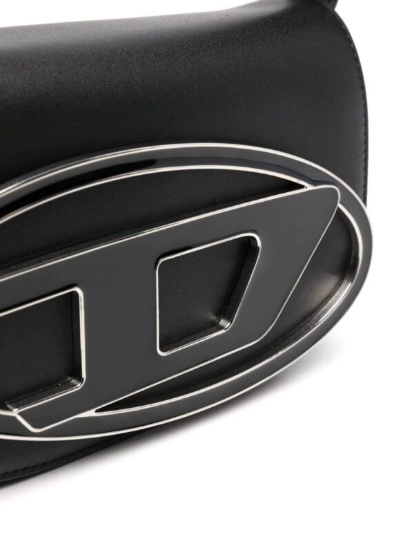 17747831_14c2e707-bcf9-43c9-9c22-0e6dd8510a64_1000.jpg Diesel logo-plaque shoulder bag