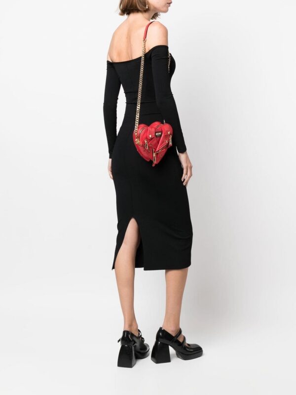 17754254_39242038_1000.jpg Moschino heart-shape moto shoulder bag