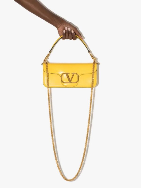 17782697_39158366_1000.jpg Valentino Garavani VLogo clutch bag