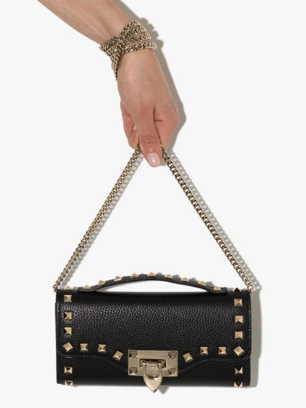Valentino Garavani  Rockstud flip-lock fastening clutch Bag