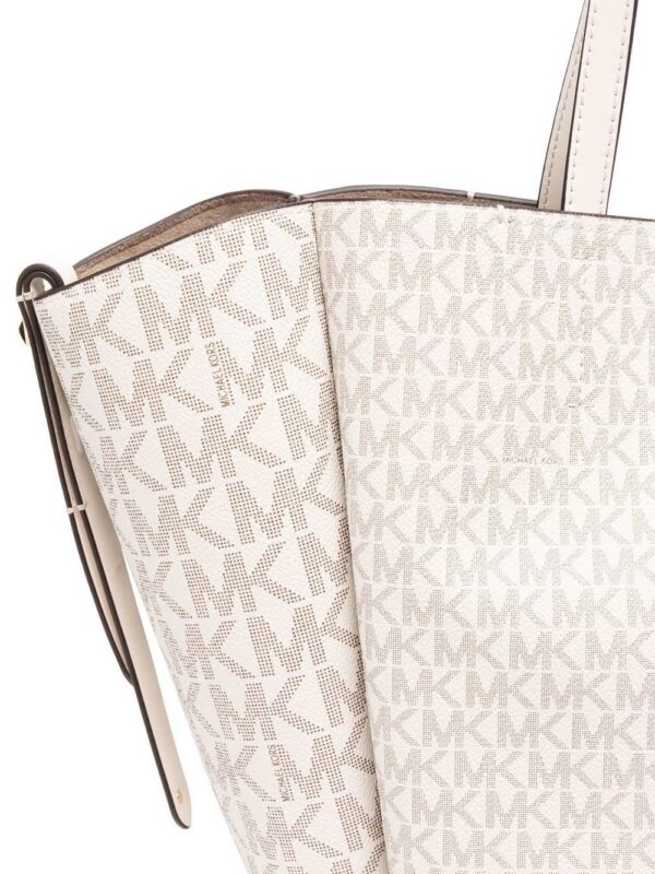 17831534_38123495_1000_237bc29a-5aad-4f14-b35a-34b7b5ac397f.jpg Michael Michael Kors large monogram tote bag