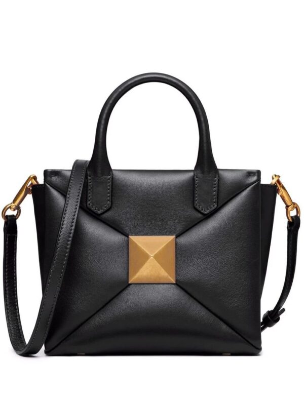 17887728_38420893_1000.jpg Valentino Garavani Roman Stud tote bag