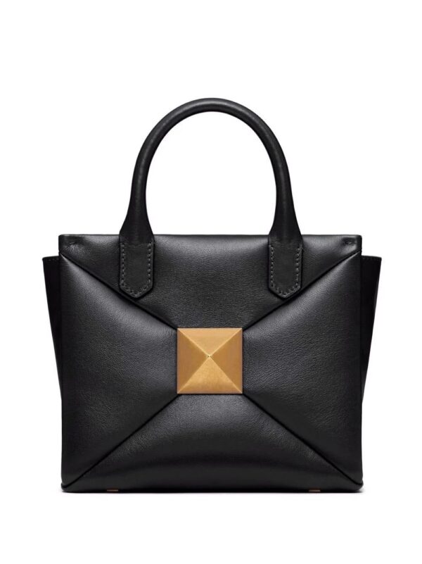 17887728_38421539_1000.jpg Valentino Garavani Roman Stud tote bag