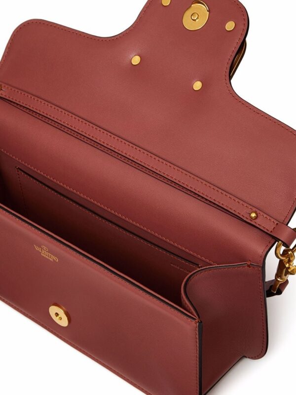 17889007_38316119_1000.jpg Valentino Garavani VLogo chain shoulder bag