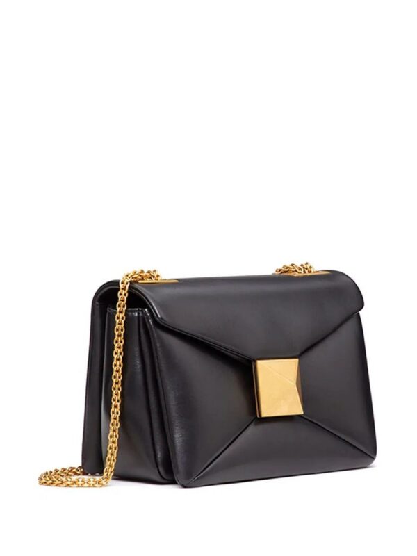 17889048_38316315_1000.jpg Valentino Garavani One Stud nappa-leather shoulder bag