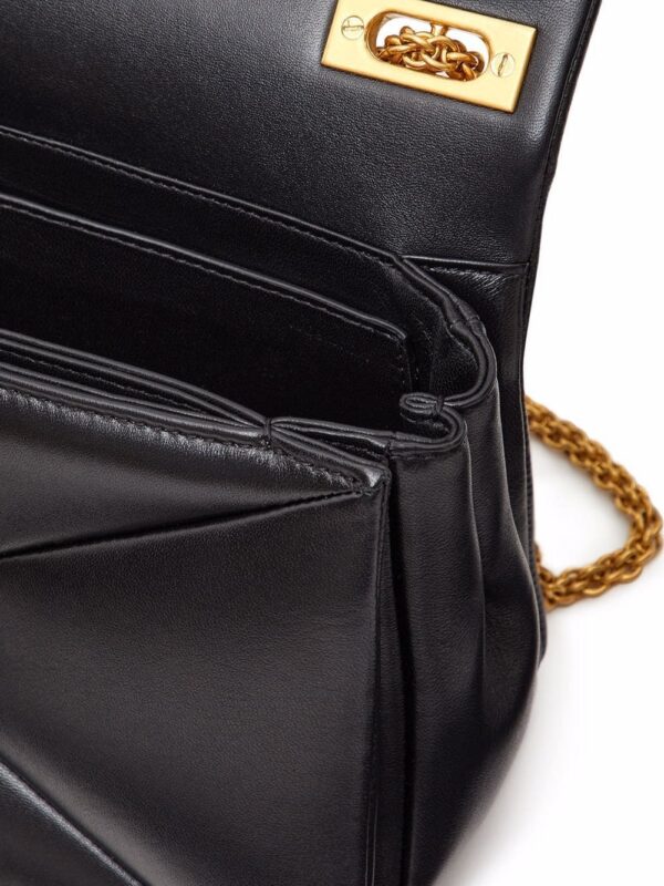17889048_38316317_1000.jpg Valentino Garavani One Stud nappa-leather shoulder bag
