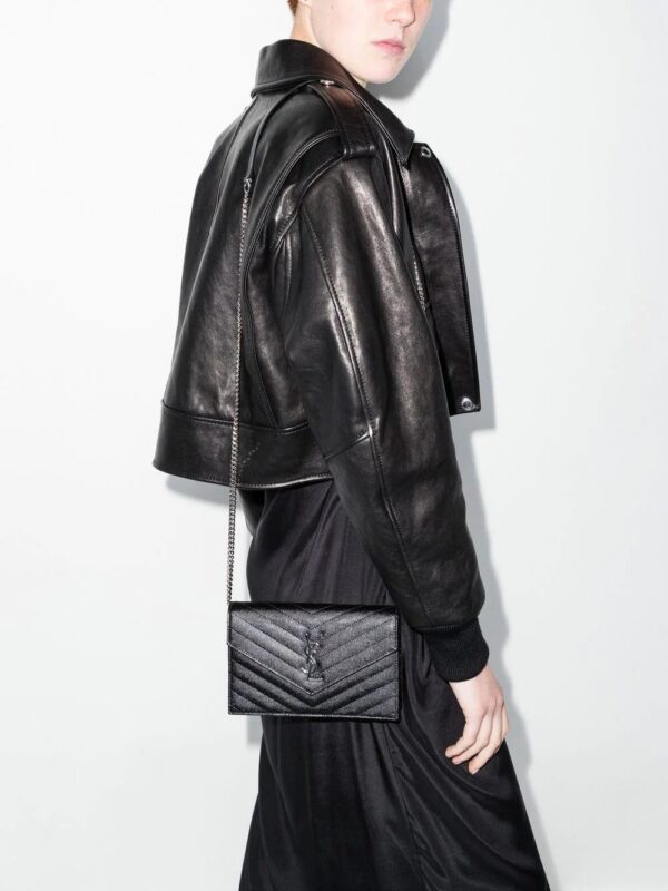17891727_39749251_1000.jpg Saint Laurent quilted logo-plaque shoulder bag