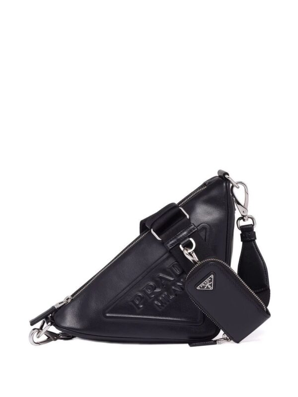 17951873_37878273_1000.jpg Prada logo plaque shoulder bag